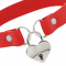 Collana in pelle vegana con accessorio di cuore. Rossa